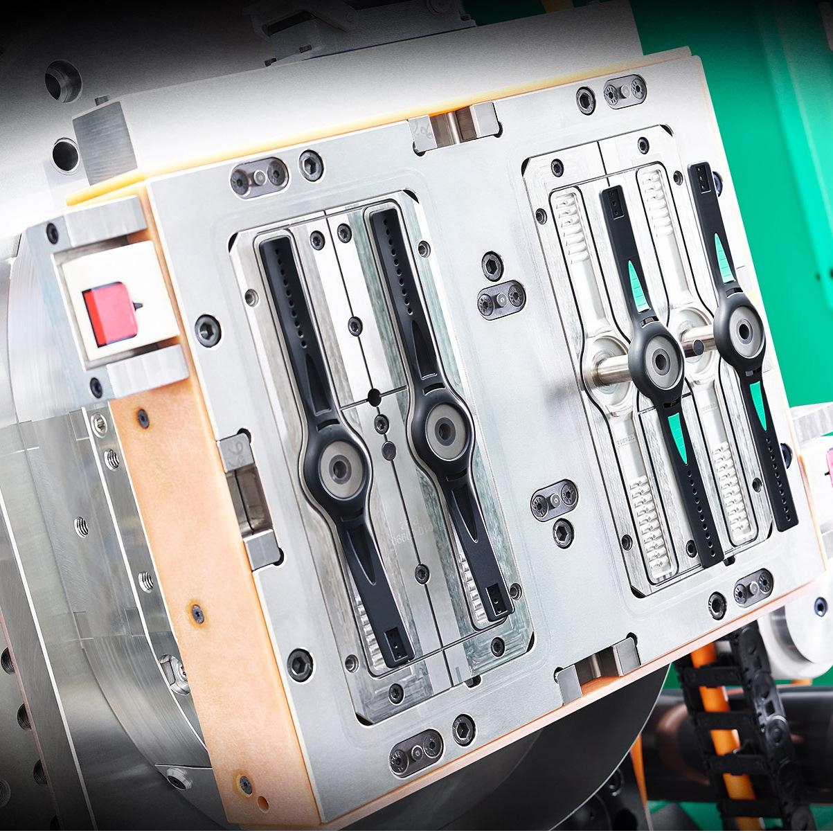 深圳搪膠生產(chǎn)廠家地址在哪里